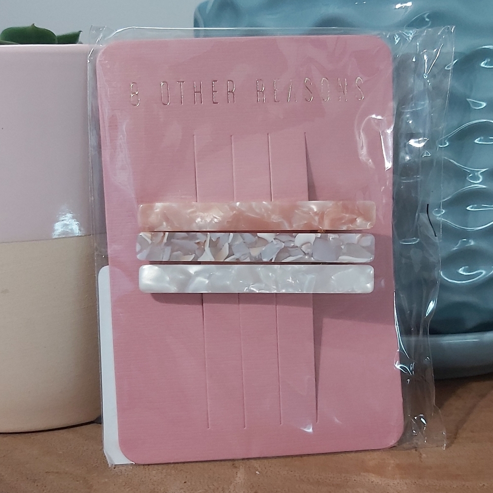 Hair clips